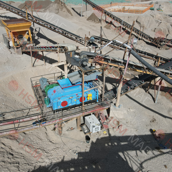 出料3mm對輥破碎機(jī) 出料3mm對輥破碎機(jī)